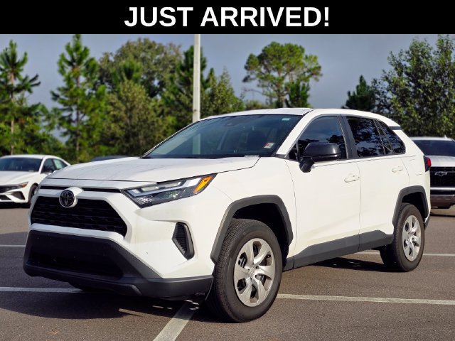 Used 2024 Toyota RAV4 LE FWD image 22
