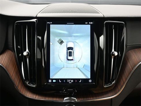 Used 2023 Volvo XC60 B5 Ultimate w/ Protection Package Premier image 22