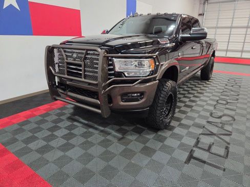 Used 2019 RAM 3500 Limited image 3