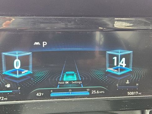 Used 2022 Hyundai Elantra SEL w/ Convenience Package image 9