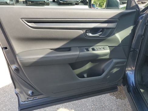 Certified 2025 Honda CR-V EX image 22