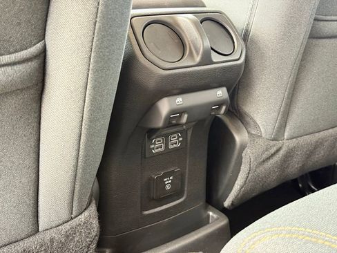 Used 2025 Jeep Wrangler Unlimited Sahara w/ Safety Group image 21