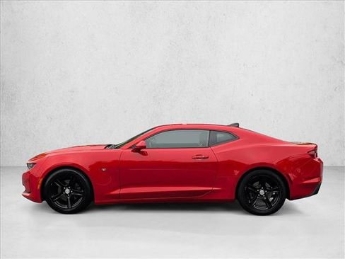 Used 2020 Chevrolet Camaro LT RWD image 8