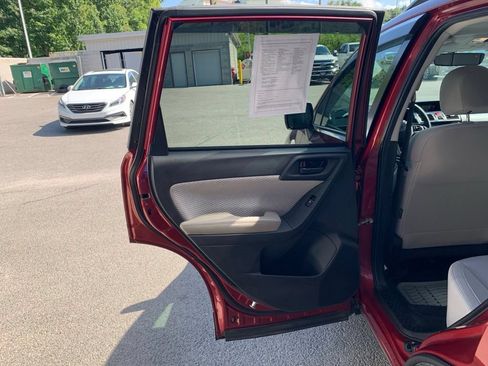 Used 2018 Subaru Forester 2.5i Premium AWD/4WD image 14