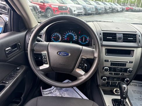 Used 2011 Ford Fusion SE FWD image 26