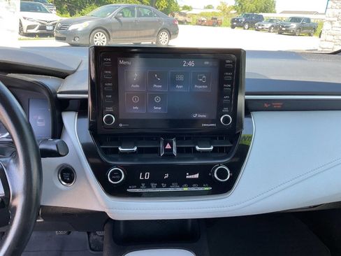 Used 2022 Toyota Corolla SE FWD image 22