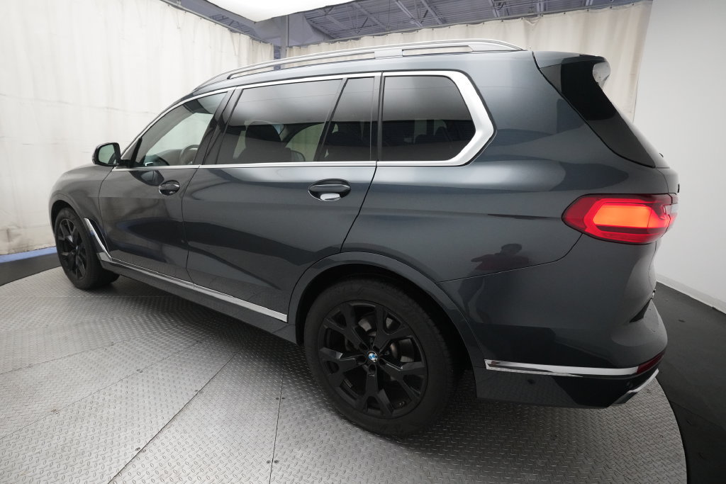 Used 2022 BMW X7 xDrive40i w/ Premium Package AWD/4WD image 34