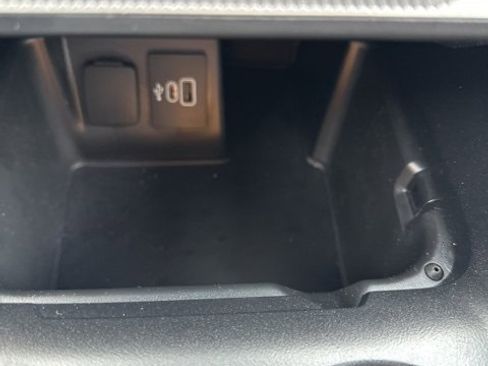 Used 2025 Ford Explorer ST-Line w/ ST-Line Street Pack image 19