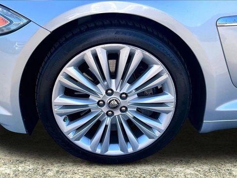 Used 2012 Jaguar XF Portfolio image 34