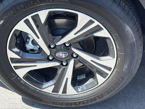 Certified 2025 Subaru Crosstrek 2.5i Premium AWD/4WD image 11