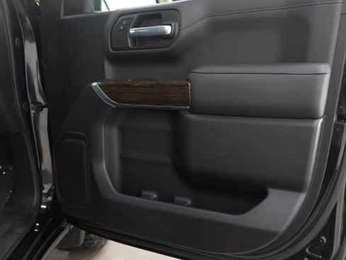 Used 2021 GMC Sierra 1500 Elevation w/ Driver Alert Package I image 9