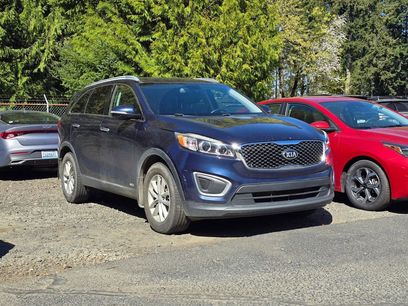 Used 2016 Kia Sorento LX w/ LX Convenience Package