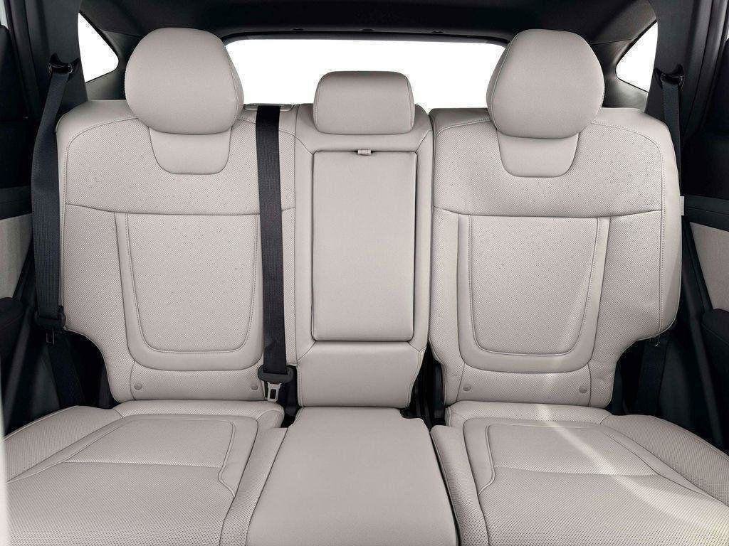 New 2026 Hyundai Tucson Limited FWD image 16