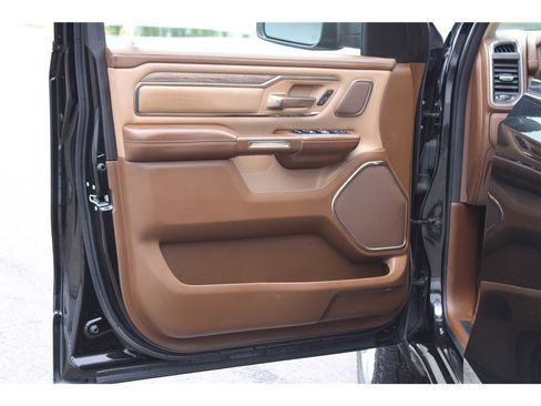 Used 2019 RAM 1500 Limited AWD/4WD image 7