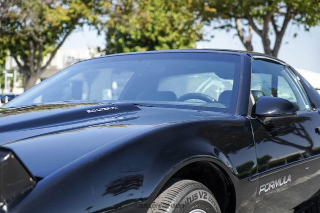 Used 1992 Pontiac Firebird Formula RWD image 94
