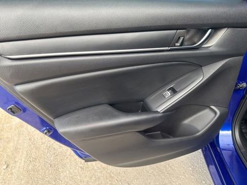 Used 2022 Honda Accord Sport image 15