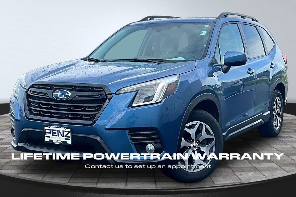 Used 2023 Subaru Forester Premium AWD/4WD image 1