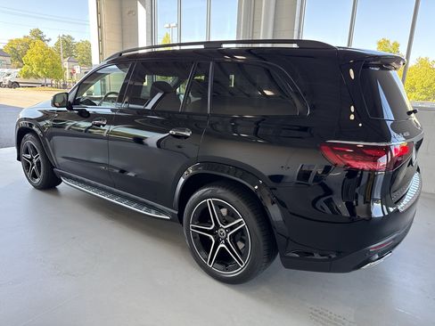 New 2026 Mercedes-Benz GLS 450 4MATIC image 12