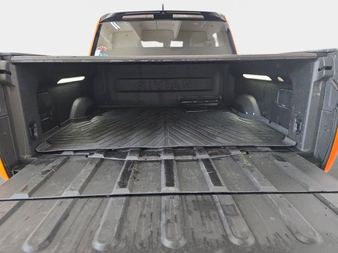 Used 2022 Rivian R1T Launch Edition image 30