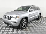 Used 2020 Jeep Grand Cherokee Limited image 2