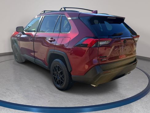 Used 2019 Toyota RAV4 XLE FWD image 7