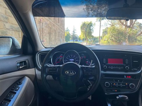 Used 2015 Kia Optima LX image 16