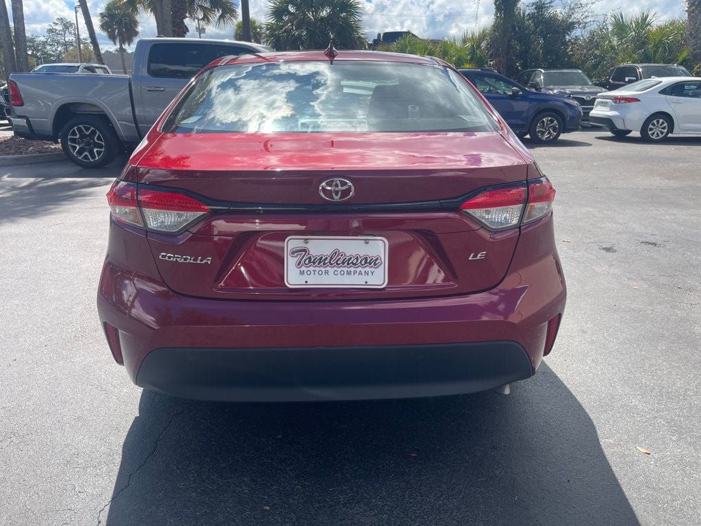 Used 2025 Toyota Corolla LE FWD image 4