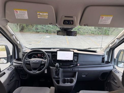 Used 2024 Ford Transit 350 XLT image 23