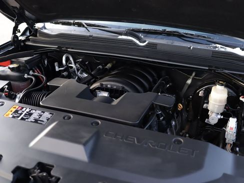 Used 2019 Chevrolet Tahoe LT image 38