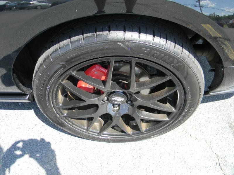 Used 2005 Ford Mustang GT RWD image 25