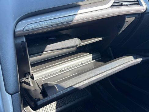 Used 2020 Ford Fusion SE FWD image 25