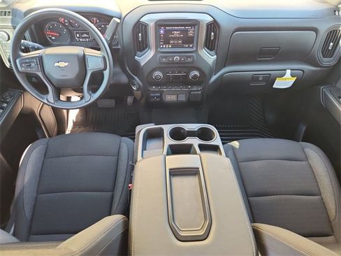 Used 2025 Chevrolet Silverado 2500 Custom w/ Custom Value Package image 19