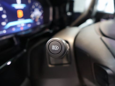 New 2026 Chevrolet Silverado 2500 LT w/ Trail Boss Package image 15