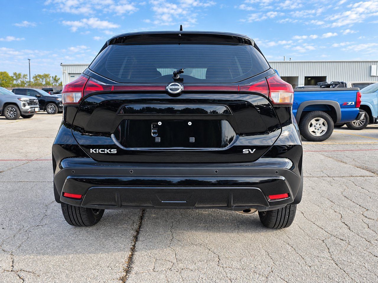 Used 2023 Nissan Kicks SV FWD image 5