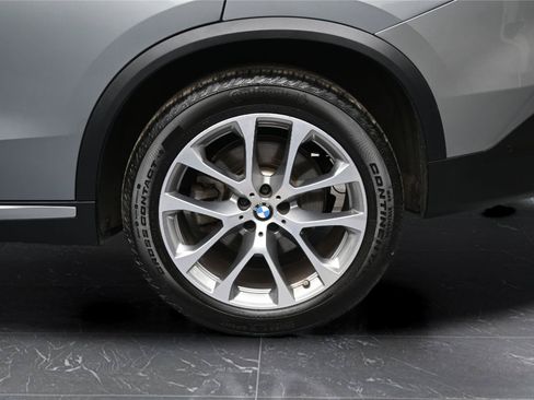 Used 2026 BMW X5 xDrive40i AWD/4WD image 11
