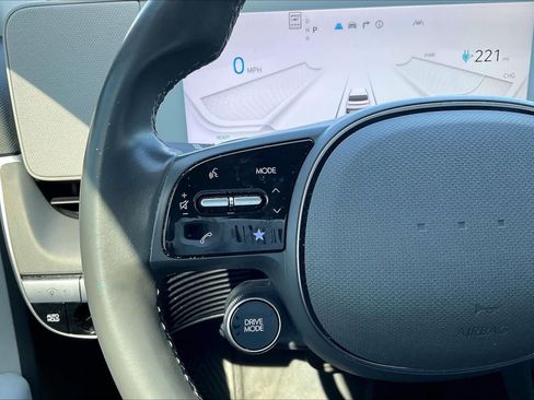 Used 2023 Hyundai Ioniq 5 SE image 18