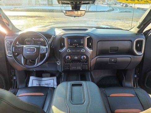Used 2021 GMC Sierra 1500 AT4 w/ Off Road Performance Package AWD/4WD image 12