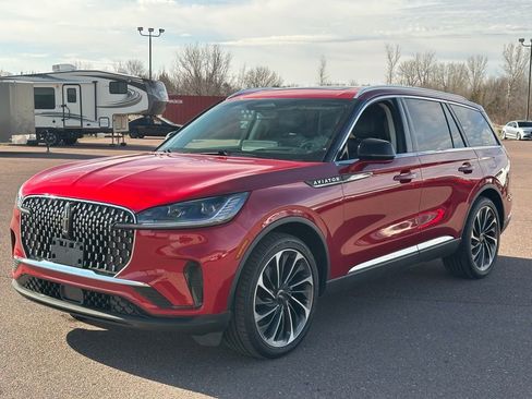 Used 2025 Lincoln Aviator Reserve w/ Equipment Group 201A image 4