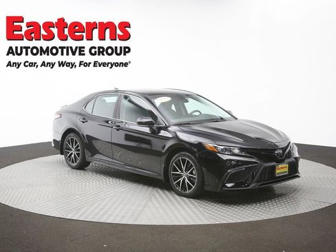 Used 2024 Toyota Camry SE w/ Cold Weather Package FWD image 48