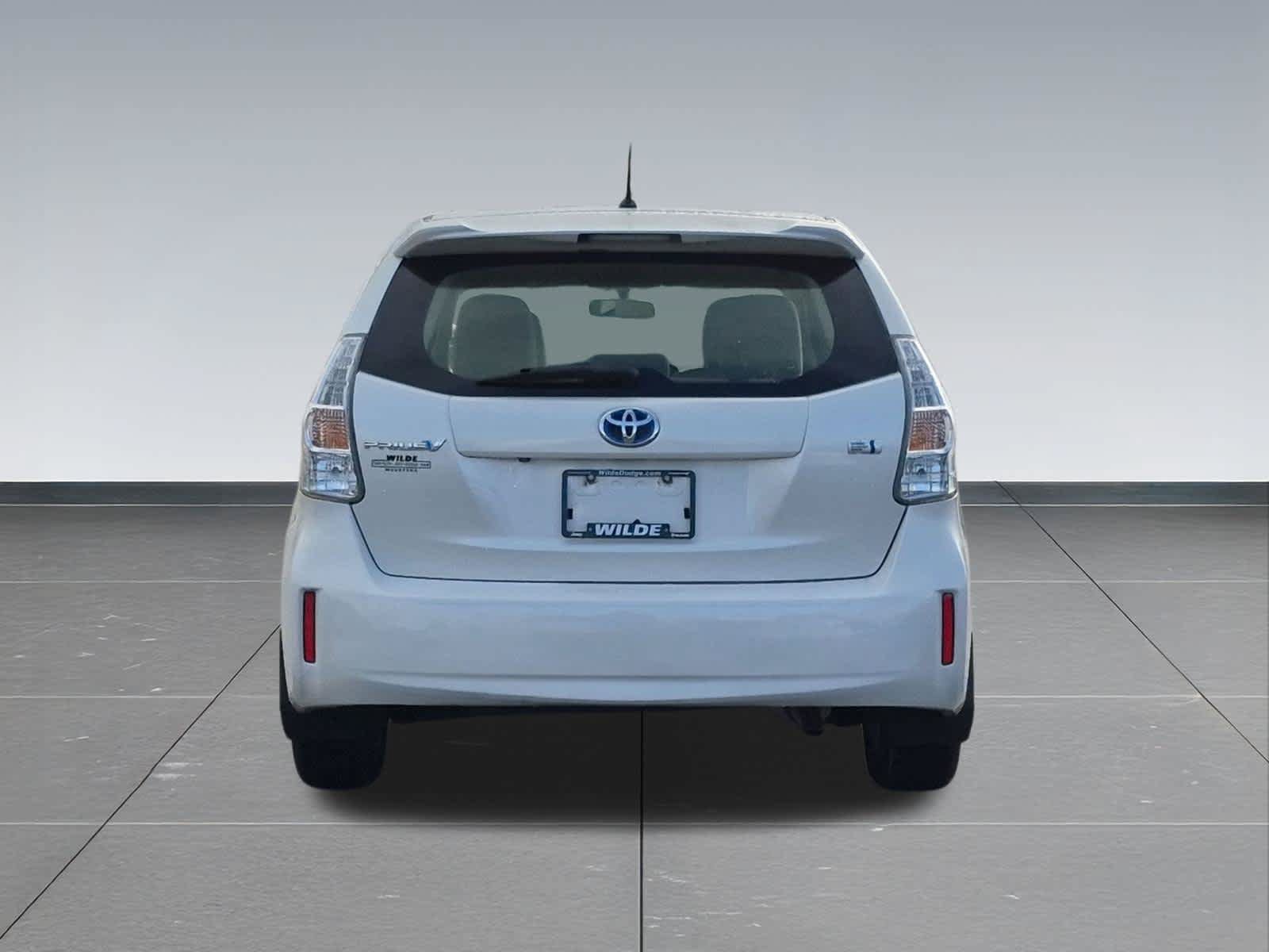Used 2012 Toyota Prius V Two FWD image 5