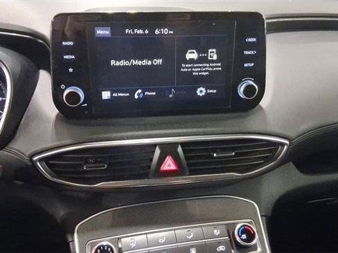 Used 2021 Hyundai Santa Fe SE image 11
