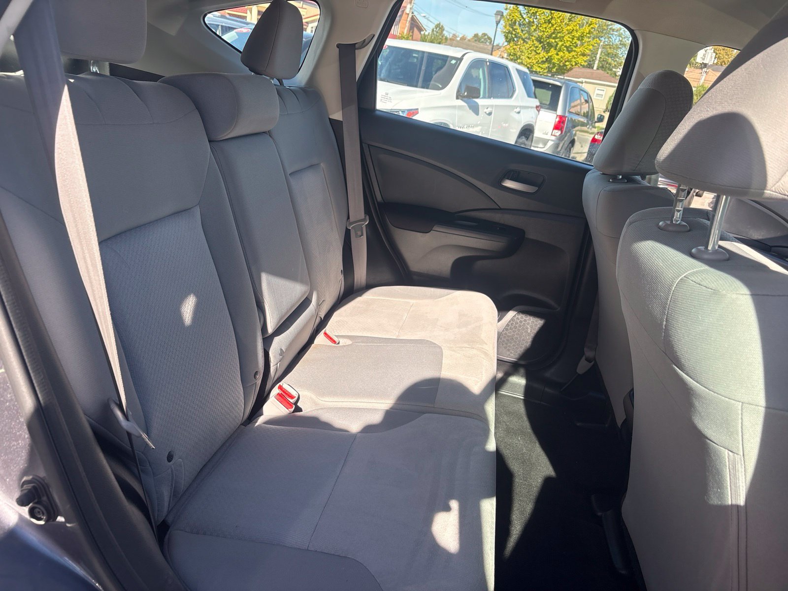 Used 2015 Honda CR-V LX image 17