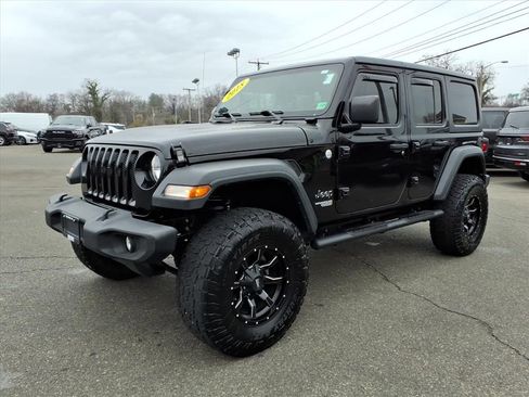 Used 2018 Jeep Wrangler Unlimited Sport S image 8