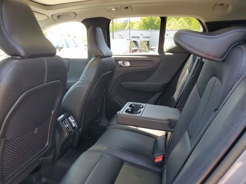 Used 2023 Volvo XC40 B5 Plus w/ Climate Package AWD/4WD image 13