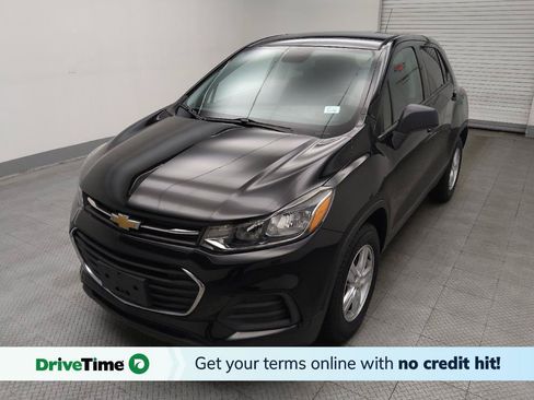 Used 2020 Chevrolet Trax LS w/ Tint and Cruise Package FWD image 1