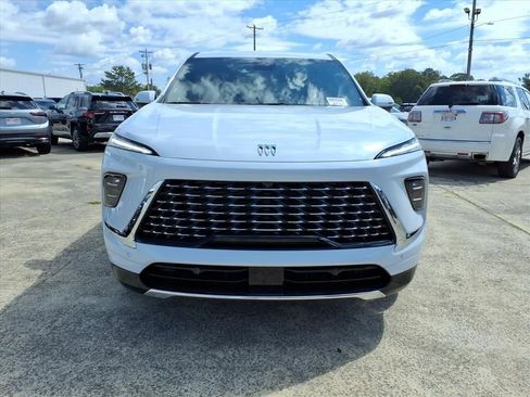 New 2026 Buick Enclave Avenir w/ Super Cruise Package image 2