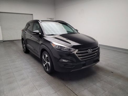 Used 2016 Hyundai Tucson Limited w/ Option Group 03 FWD image 13