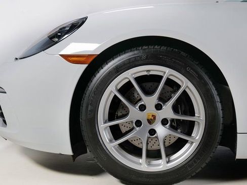 Used 2018 Porsche 718 Cayman image 28