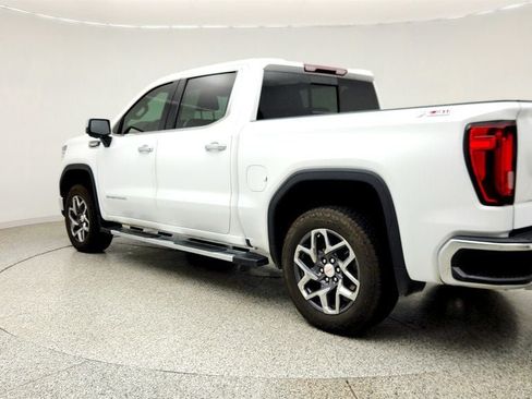 Used 2024 GMC Sierra 1500 SLT AWD/4WD image 7