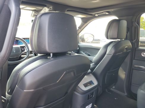 New 2027 Lincoln Navigator Reserve w/ Jet Appearance Package AWD/4WD image 28
